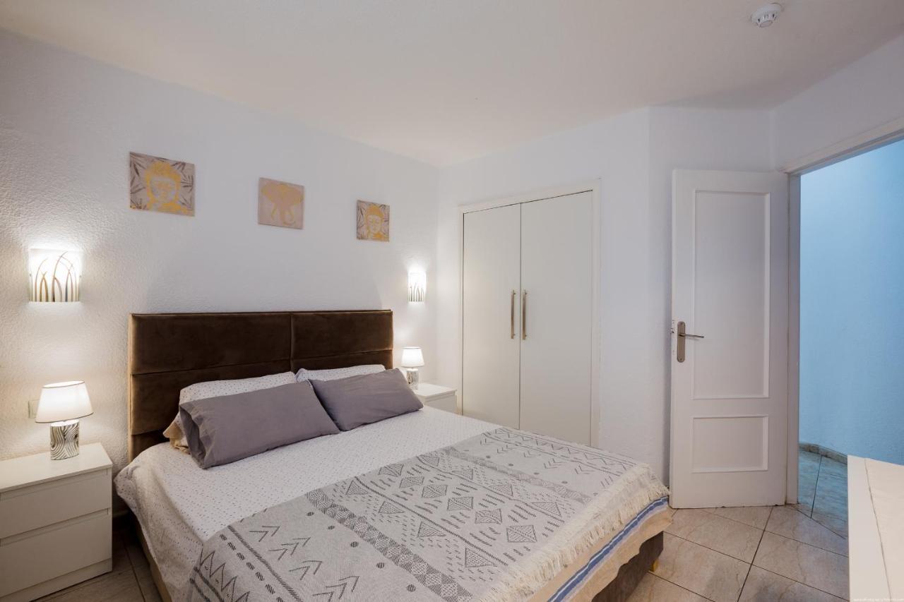 Great Location 1 Bedroom Apartment アデヘ エクステリア 写真